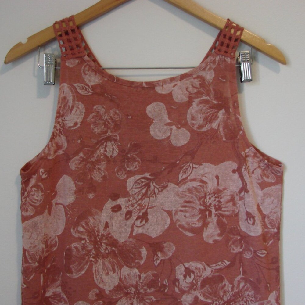 Crochet Lace Floral Tank Top Italy Soft Pink Salmon Boho Flowy Loose Size Small - Picture 13 of 14